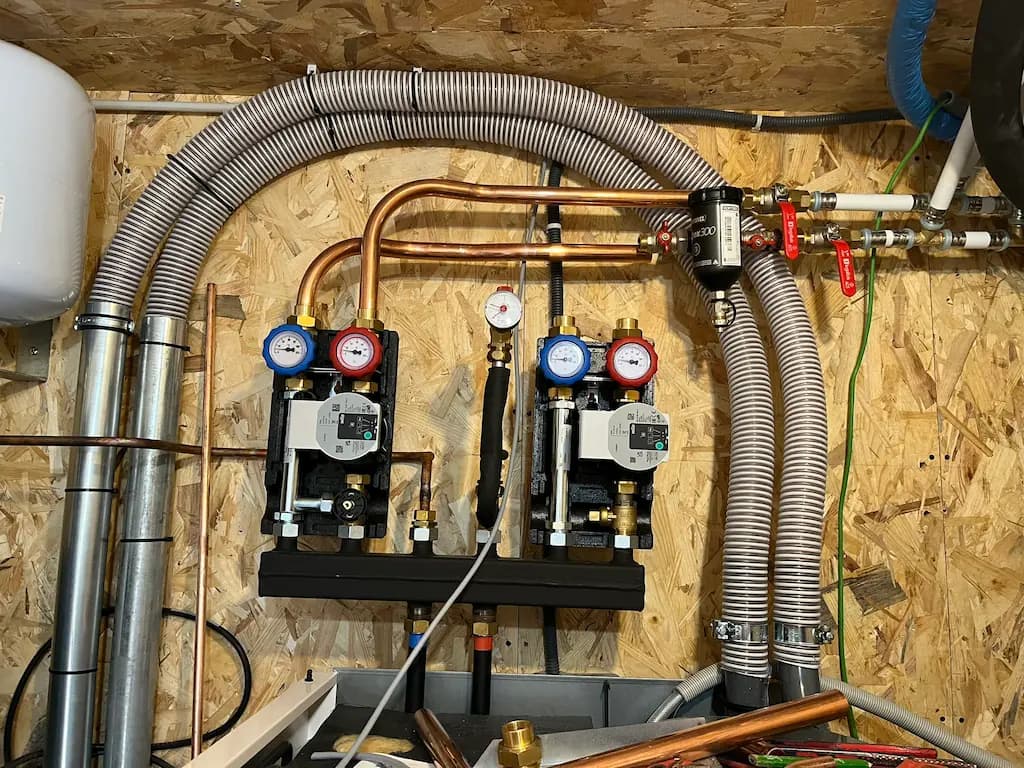 Raccordements hydrauliques de la chaudière biomasse