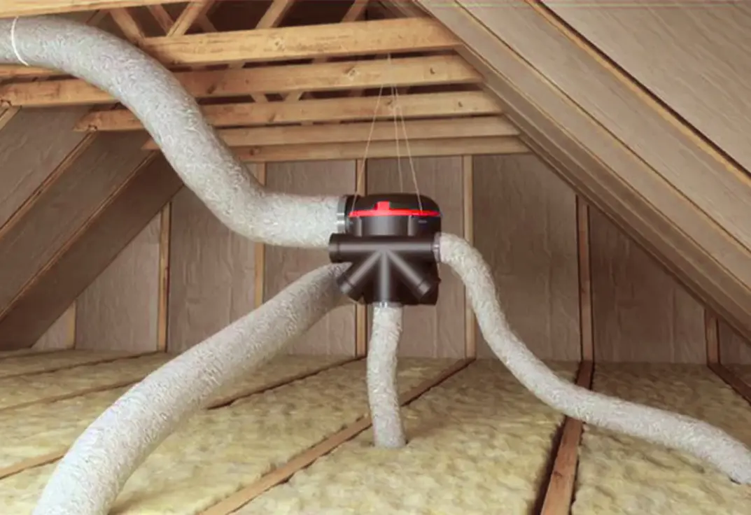 float-left Unite de VMC double flux installee en combles